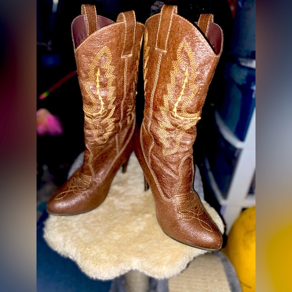 Just Fab Cowgirl Heeled Boots - Picture 3 of 3